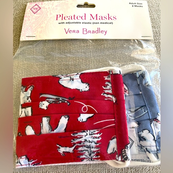 NIB 2 Vera Bradley Pleated Adult Masks in Beary Merry - Picture 1 of 2